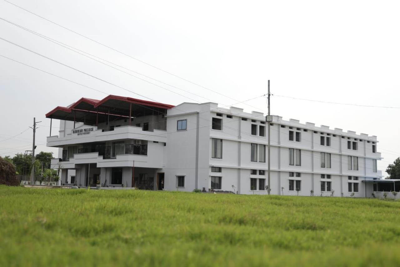 Navkar Palace Hotel & Resort, Sanawad Exterior photo